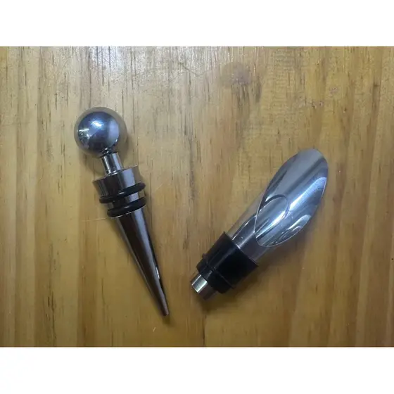 Tampa Bico Dosador para bebidas aço inox rolha pressão garrafa, metalico