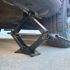 Macaco Automotivo Carro 1000kg/1500kg Sanfona Manivela ou Catraca Forte Resistente