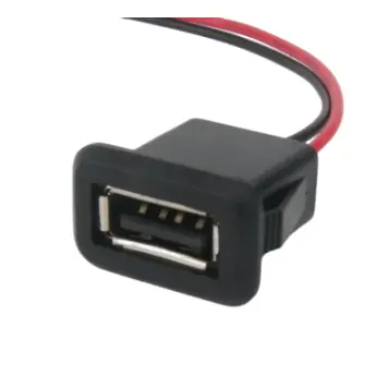 Conector USB-A fêmea com acabamento