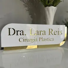 Placas personalizadas de identificação para porta. Acrílico espelhado. Decoração.