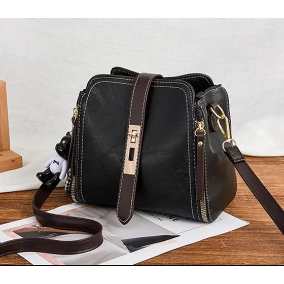 Bolsa Feminina Ombro Transversal Casual Lisa Básica Com Chaveiro [Dx2360A]