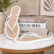 Rasteirinha Feminina com Pérolas e Strass Chinelo Sandália Rasteira Confortável Elegante