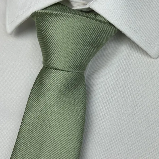 Gravata Verde Oliva Claro Abacate Masculina Slim e Semi Slim Riscadinha e Quadriculada