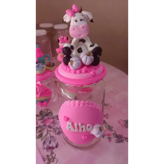 Pote de Alho Bichinhos da Fazenda Vaquinha Decorado em Biscuit
