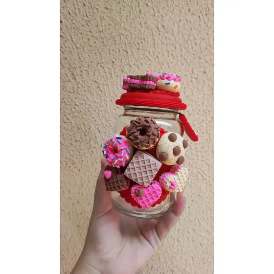 Pote de Biscoitinhos Vermelho Decorado em Biscuit Cantinho do Café