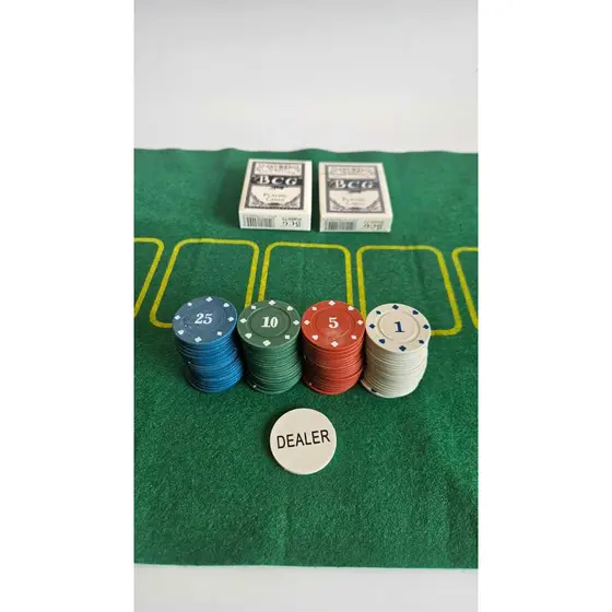 Kit Poker 100 Fichas + 2 Baralhos + Dealer + Toalha