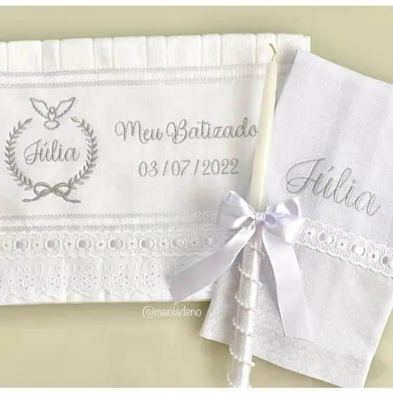 Kit toalha de batizado batismo personalizada com fralda de boca e vela decorada bordado nome e data