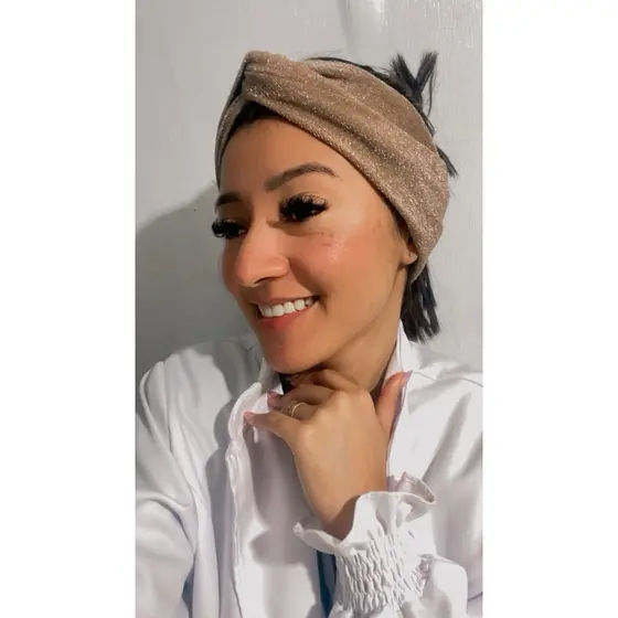 faixa de cabelo com brilho cores diaponiveis Pink e preto