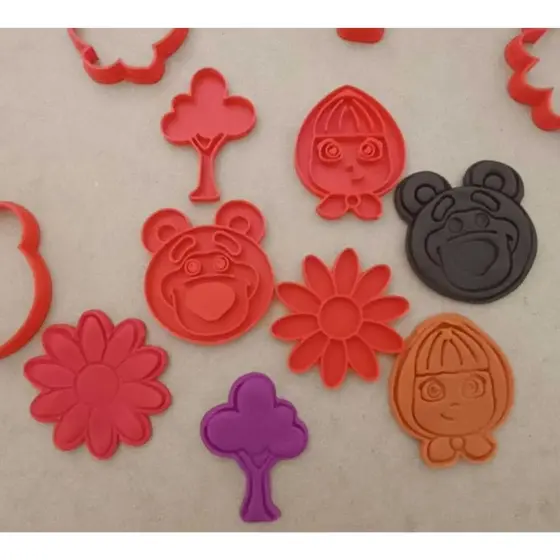 Masha e o Urso   Cortador de Biscoito / Cookies / Massinha / Biscuit Carimbo Desenho  KIT 4 PEÇAS