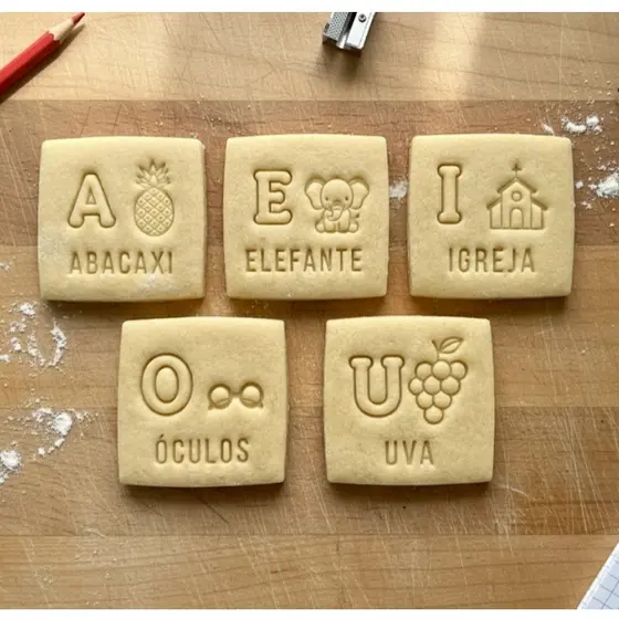 Vogais Alfabeto Kit Cortador Carimbo Biscoitos 5 Peças Confeitaria Pasta Americana Molde 3D Infantil Educativo Professor