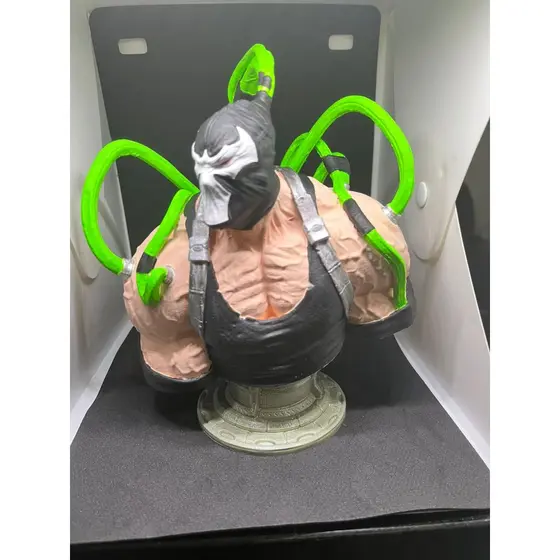 Busto Colecionável Super Vilão Bane - Batman Dc - 16 cm
