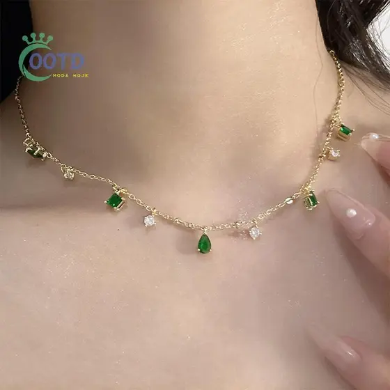 Moda Hoje Retro Esmeralda Incrustada Strass Colar Feminino Temperamento Simples Requintado Clavícula Corrente Joia Prese