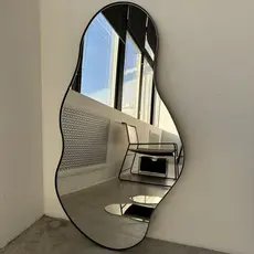 Espelho Organico com Moldura Slim Preta 110 x 60 cm com Suporte para Fixação