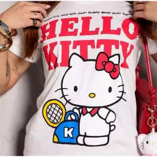 camiseta T-shirt feminino Hello Kitty.