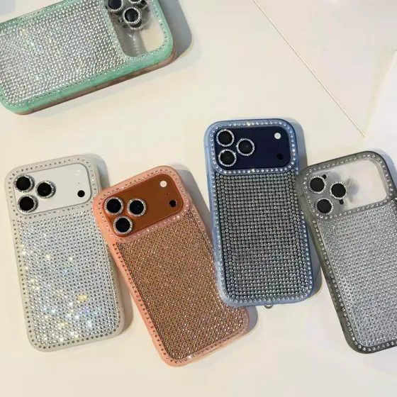 Capinha iPhone 11 12 13 14 15 16 17 Pro Max Brilho Estrela Luxo Premium  | Capa com Strass + Proteção de Lente