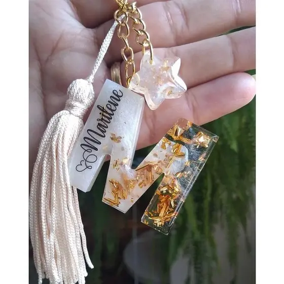Chaveiro de resina Inicial  Personalizado Com Nome