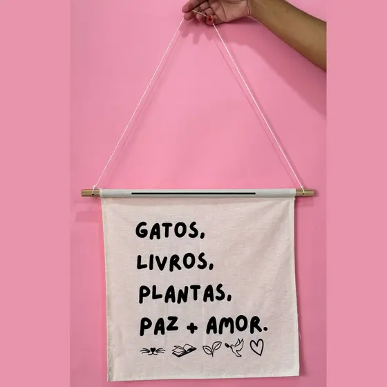 flamula gatos, livros, plantas, paz e amor