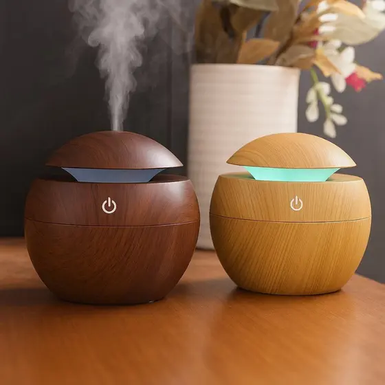 Mini Umidificador de Ar e Aromatizador de Ambientes Tipo Madeira