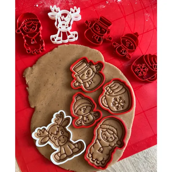Kit 7 Cortadores de Biscoito Natalino 3D - Rena, Noel, Boneco de Neve para Confeitaria e Pasta Americana