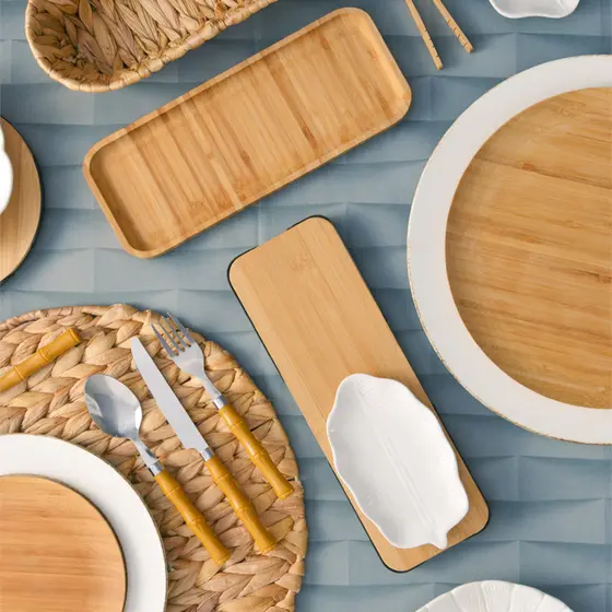bandeja em bambu 28 x 11 x 1,5 cm