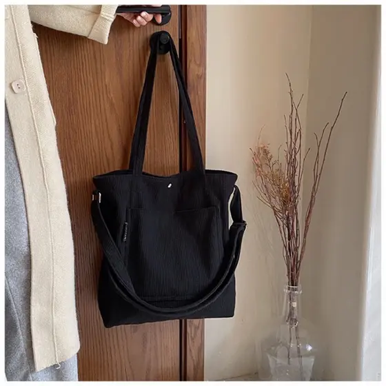 bolsa feminina transversal e ombro veludo cotelê “LOGOMG”