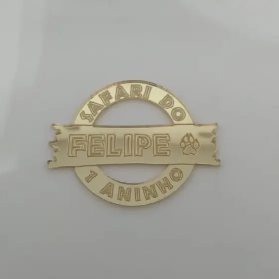 Aplique Placa Safári acrílico dourado