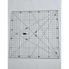 Regua 25x25 Cm Em Acrílico Para Patchwork E Costura