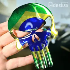 Adesivo Resinado Caveira Justiceiro 7x10cm – Para Carro, Moto e Capacete – Alta Qualidade e Durabilidade