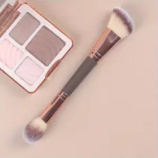 Pincel Duplo Para Contorno e Blush Macio e Pincel de Maquiagem Cor Champagne  que Não Absorve Pó GL