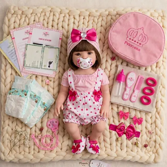 Kit Boneca Bebê Reborn 48cm Vinil Siliconado Com Bolsa Fraldas Mamadeira Chupeta E Acessórios
