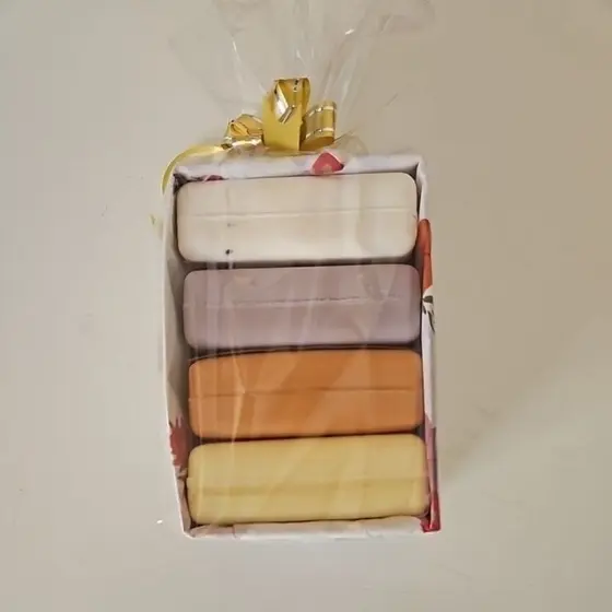 Sabonetes Sortidos Natura Ekos (01 caixa com 04 sabonetes de 100g cada)