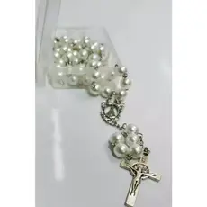 Terço religioso católico Nossa Senhora Aparecida Pérola Prateado - Caixinha Retangular - SKU-107