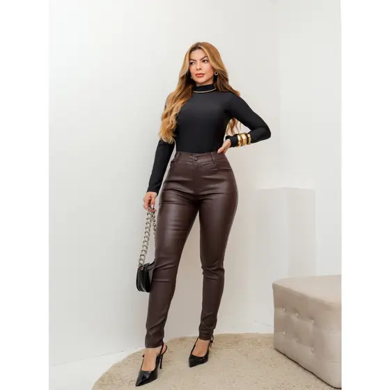 Calça Feminina Resinada Cintura Alta Skinny Modeladora Couro Sintético Casual Inverno 3RD SD1426