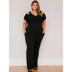 Macacão Plus Size Ombro de Fora
