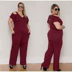 Macacão Com Bolso Ombro De Fora Estampado Plus Size