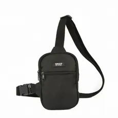 Dominando as ruas: Shoulder Bag Preta com detalhe em telinha