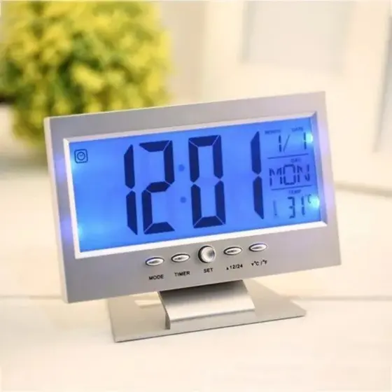 Relógio De Mesa Digital Com Despertador e Temperatura