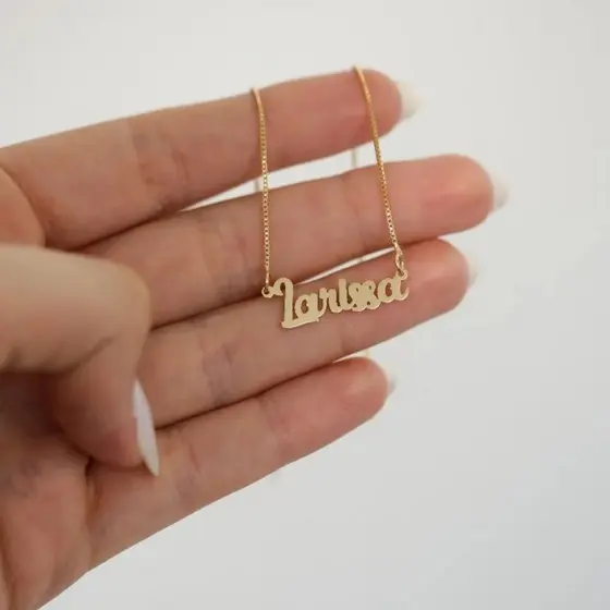 Colar Feminino Personalizado com o Seu Nome Banhado a 70 ml de Prata 925 e 10 ml de Ouro 18k