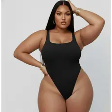 Body Maiô Cavado Luh Godinho Plus Size Fio Dental e Empina Bumbum