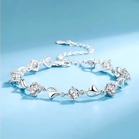Pulseira Bracelete Feminina Corações em Prata Esterlina 925 Pedras Zircão