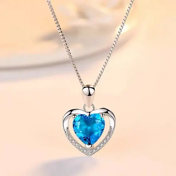 Corrente Colar Feminino em Prata Esterlina 925 e Pingente Coração Zircão Azul