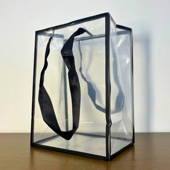 Sacola Transparente PVC Com Borda e Alça de Cordão Preto - 20x15x10cm - 1 unidade - Rizzo