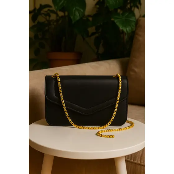 Bolsa Feminina Pequena De Lado Alça Transversal de Corrente Estilosa Moderna e Compacta