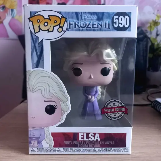 Boneco Funko Pop Elsa Edição Especial #590