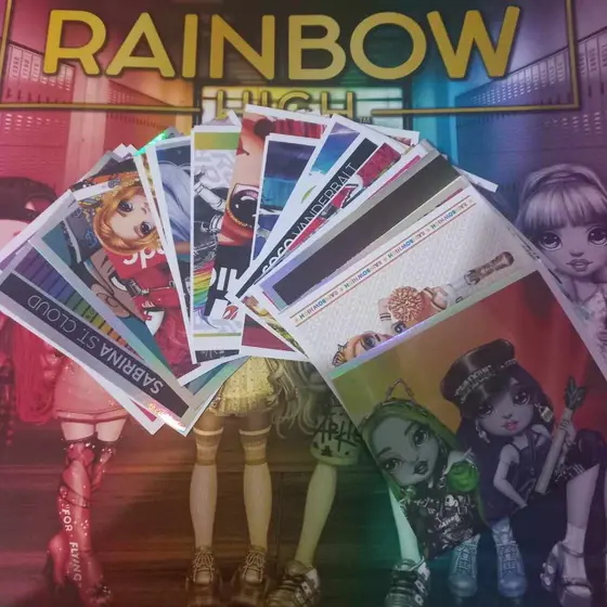 Figurinhas Livro Ilustrado Rainbow High Complete Seu Álbum