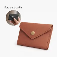 Carteira Feminina Porta Documentos em Couro Sintético Caramelo