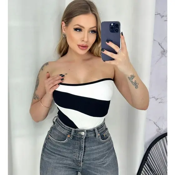Body Feminino Tomara Que Caia Bicolor Body Com Bojo Estilo Gringa Confortável Anarruga Justo Ao corpo estilo blogueira Bory
