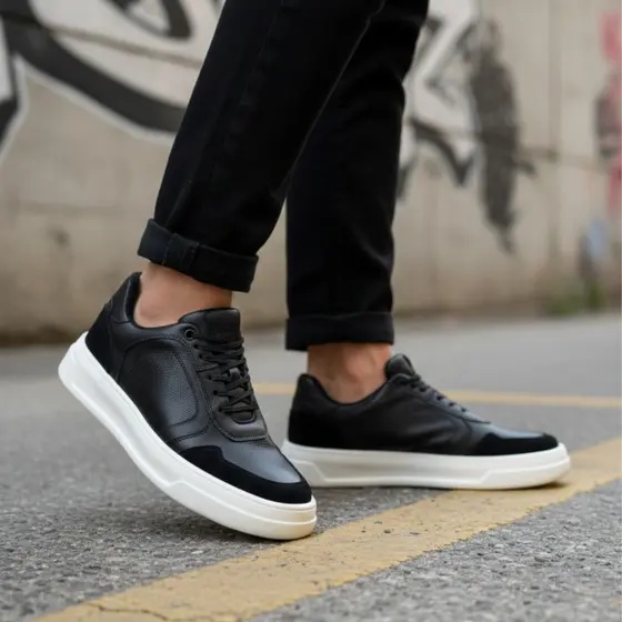 Tenis Masculino Casual Classico em Couro Versatil Elegante Palmilha Conforto