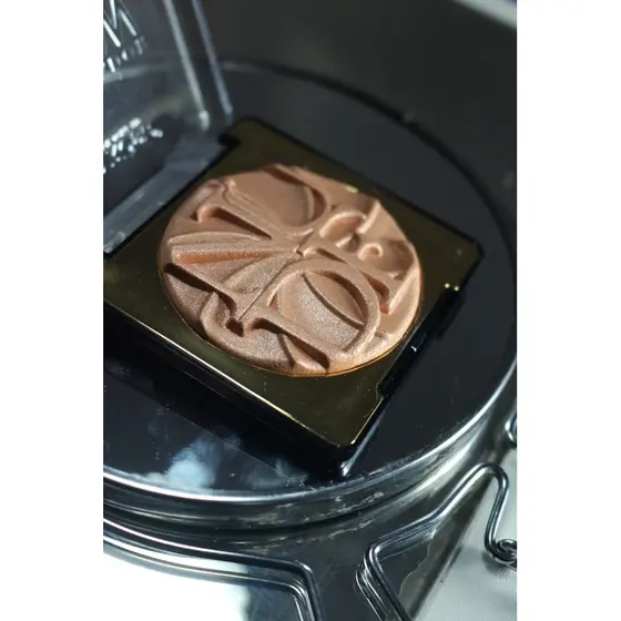 Iluminador Baked Glow, cor universal - tons de pele (Inspirado no Bronze Dior)