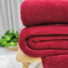Kit 4 Mantas Macias e Confortáveis – Ideal para Sofá, Cama ou Viagem